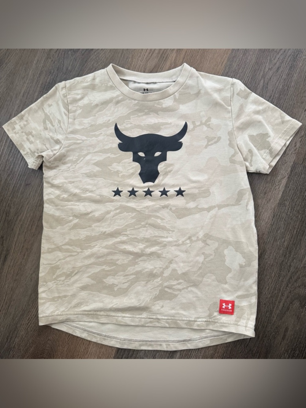 Under Armour Project Rock Boy’s Small Freedom Air Land Sea T-shirt Camo Beige